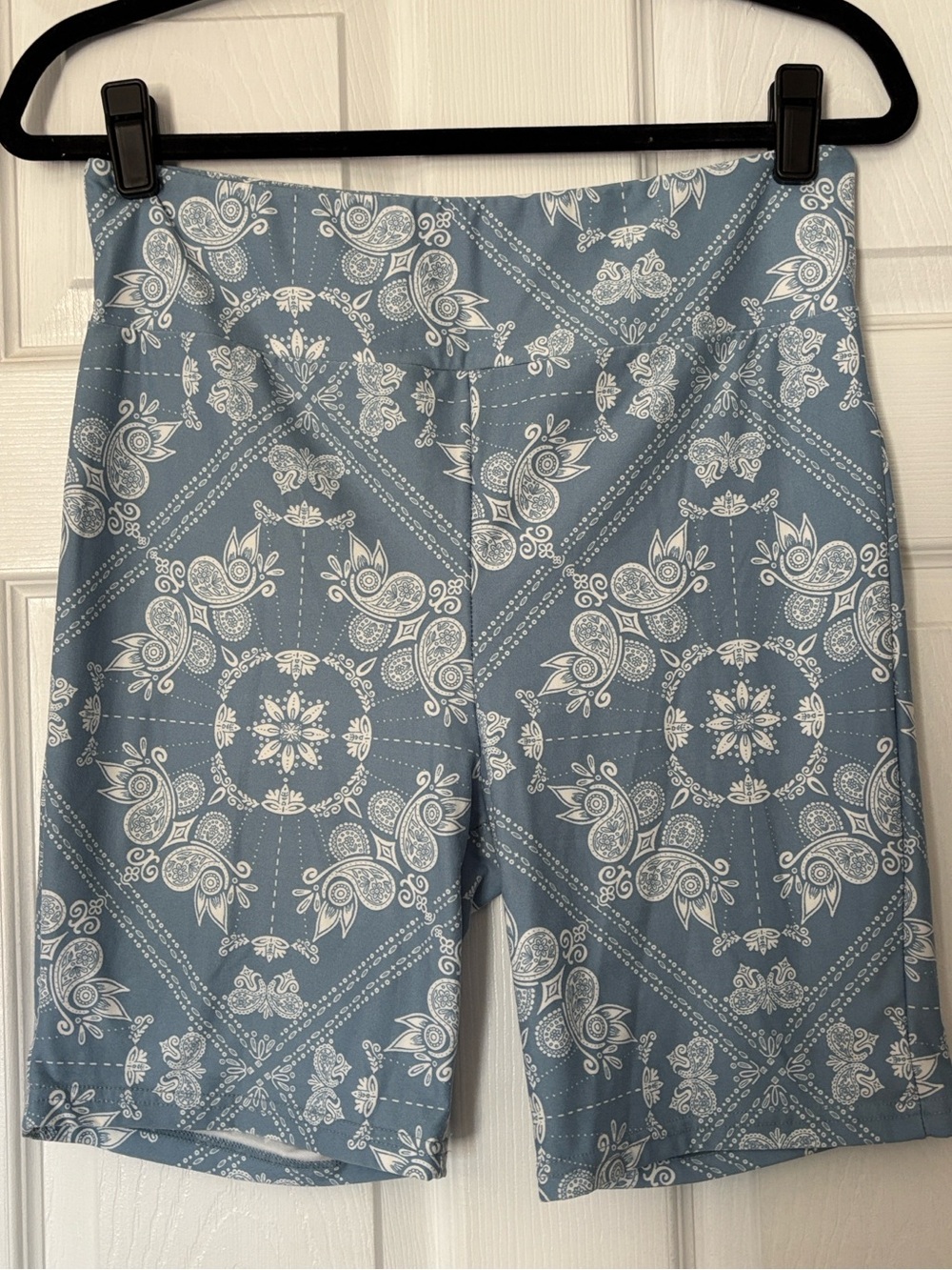 LuLaRoe Slate Blue Paisley Bike Shorts NWOT